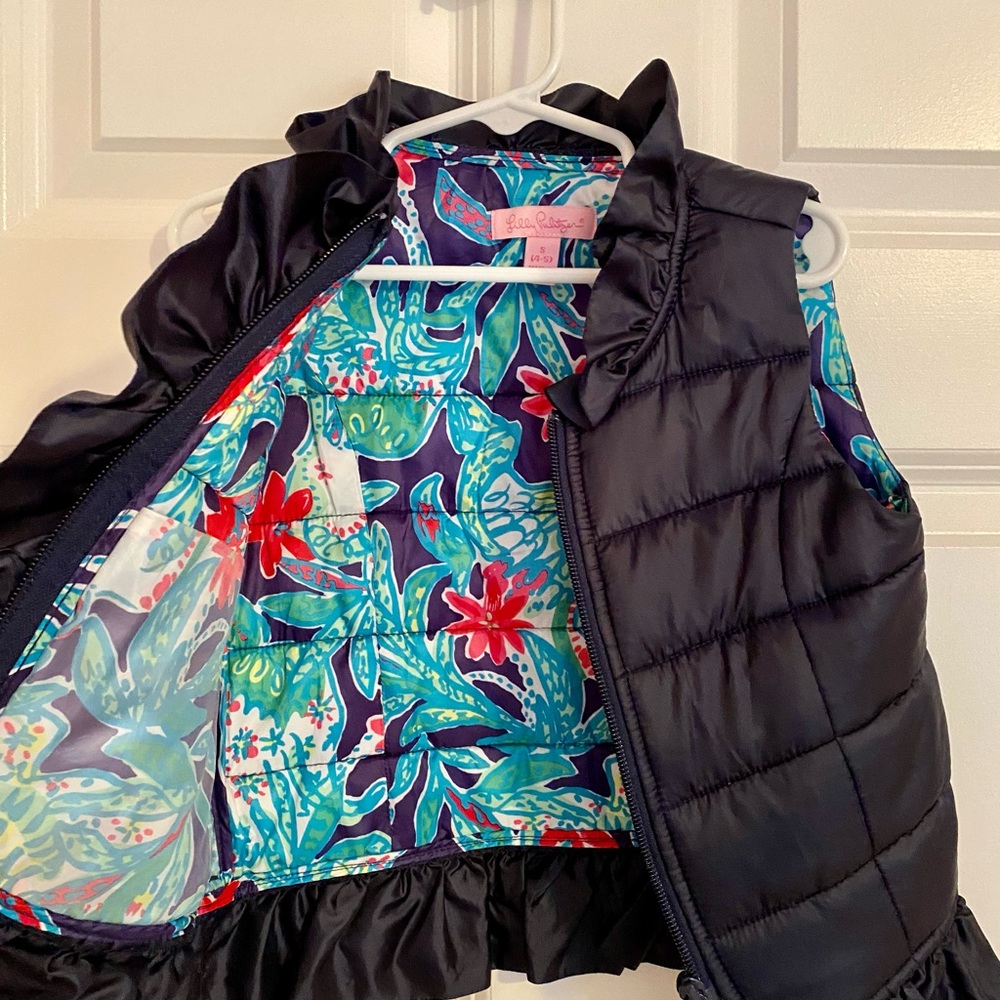 🔥✨HP✨🔥 Lilly Pulitzer Navy Ruffle Puffer Vest